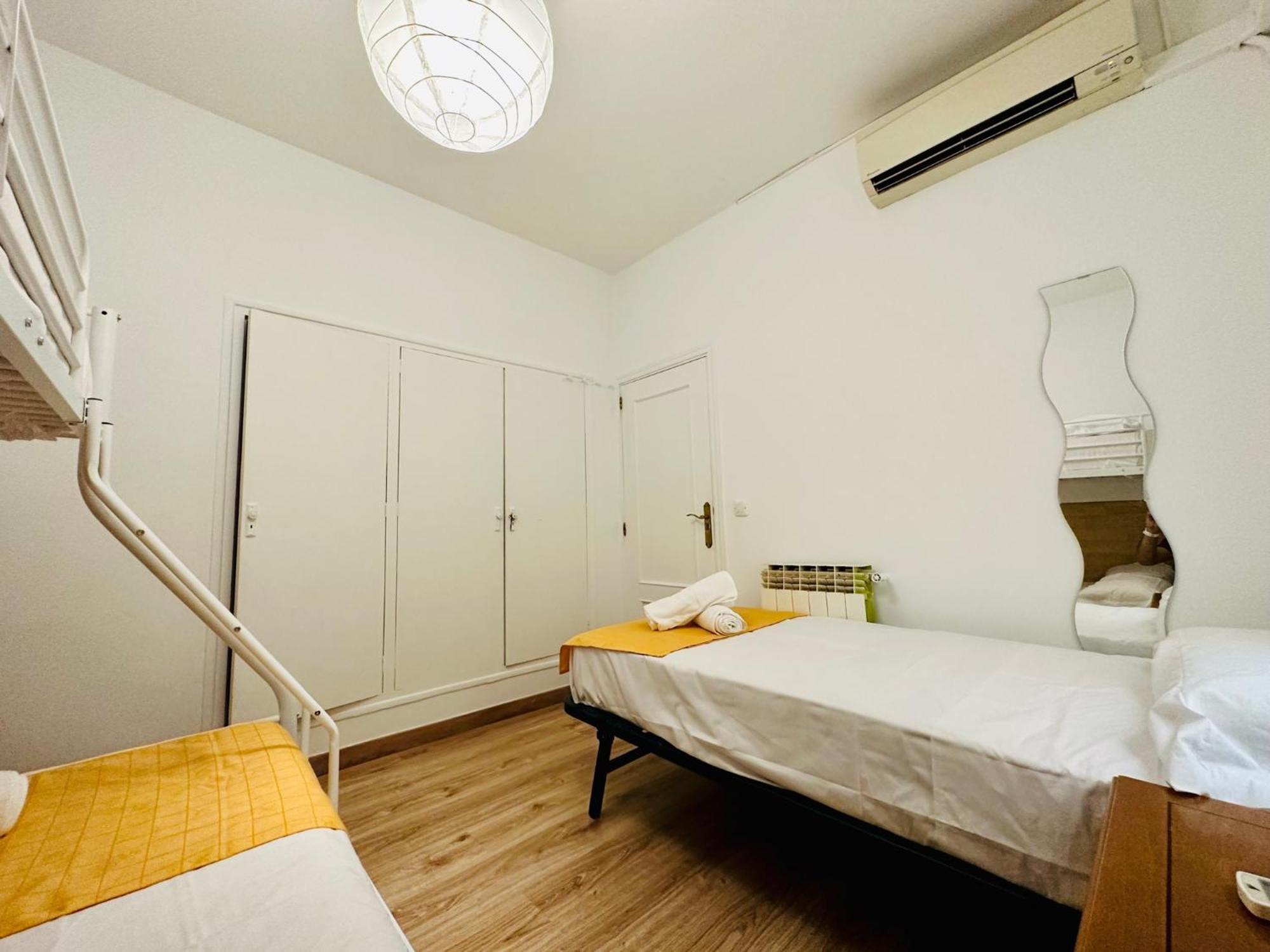 Rooms In Madrid Downtown Esterno foto