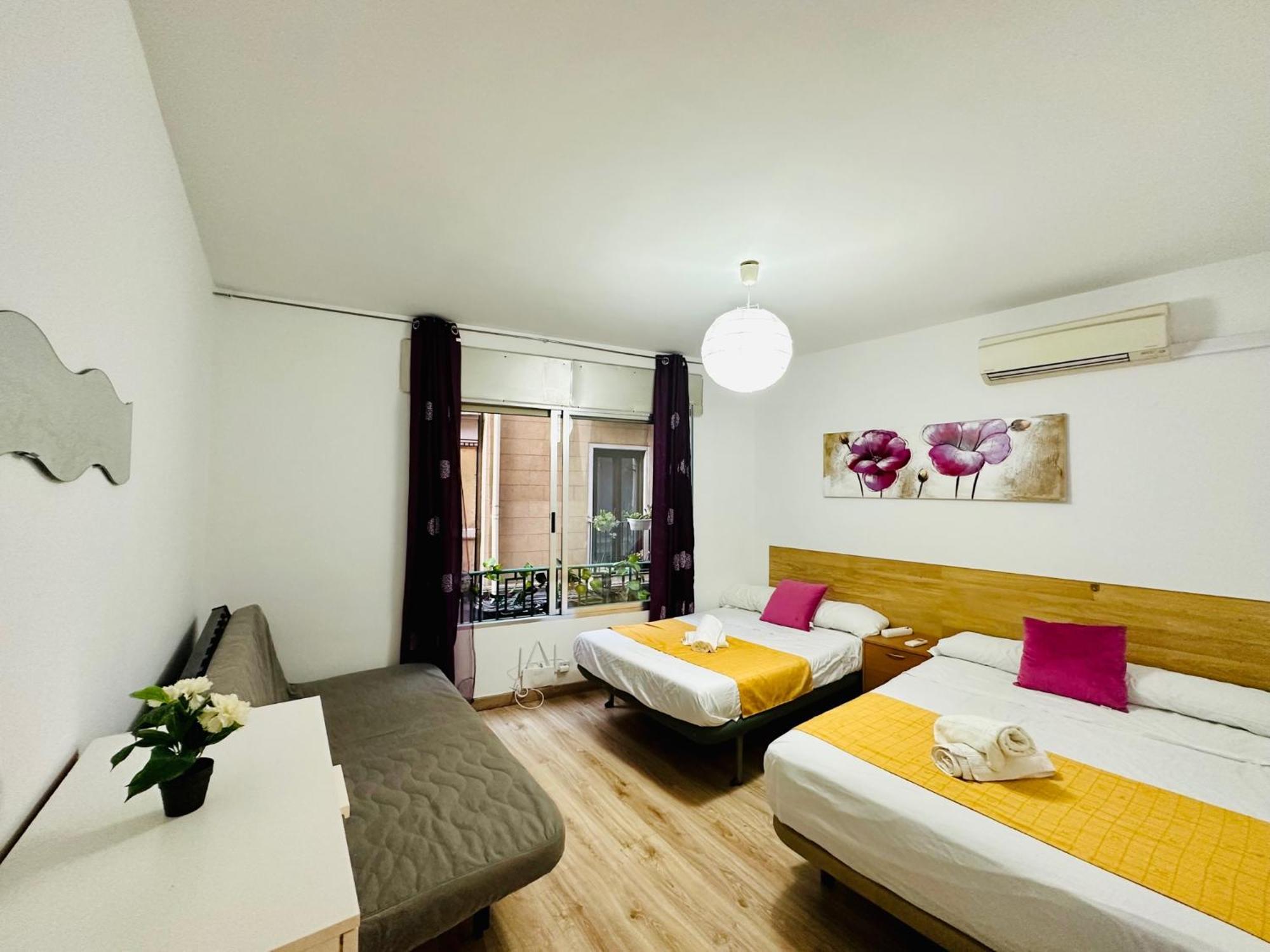 Rooms In Madrid Downtown Esterno foto